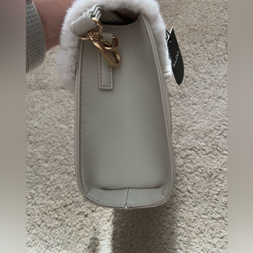 NWT ALDO White Faux Fur Women's Bag - Picture 6 of 7
